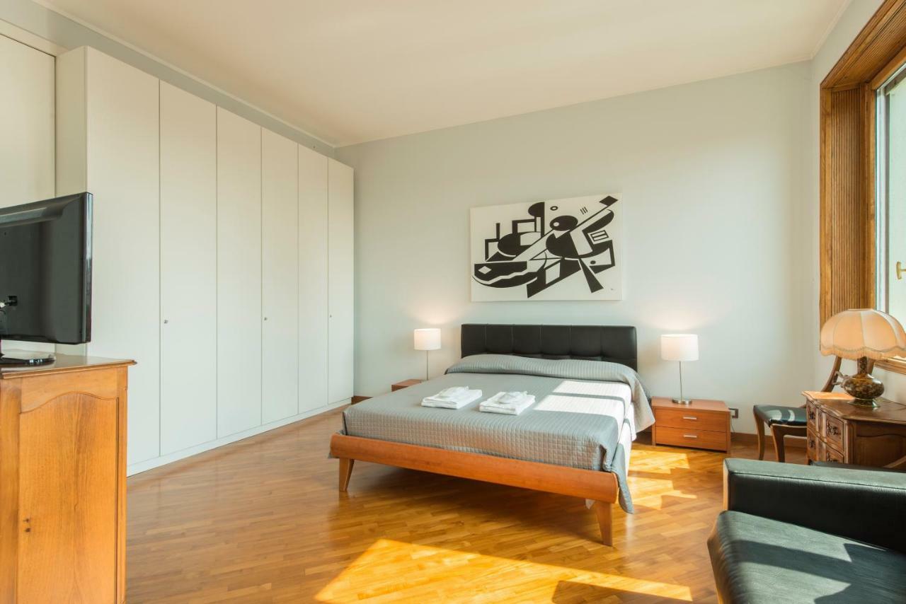 Bnbutler - Duomo Apartment - Galleria Unione Милан Экстерьер фото